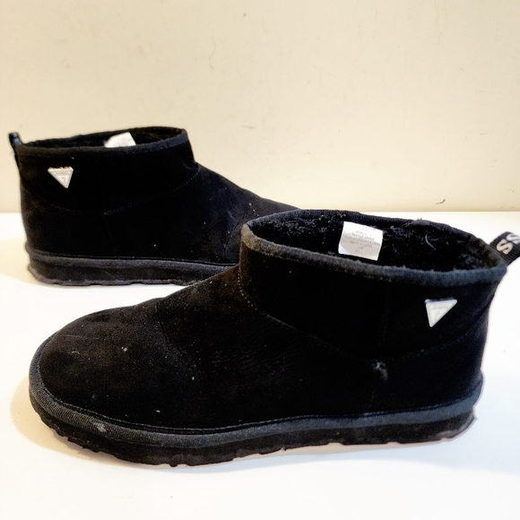 GUESS Stylish Black faux fur Suede ankle booties size 8.5 M - Picture 1 of 11